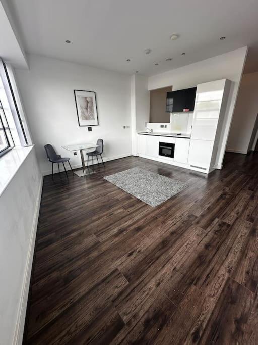 342 Stunning One Bedroom Studio Apartment เบอร์มิงแฮม ภายนอก รูปภาพ